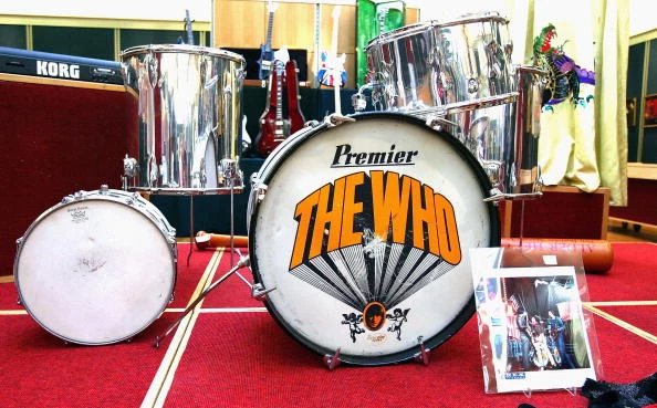 Pop Memorablia - Auction